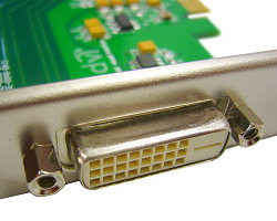 Pohled na DVI-D konektor